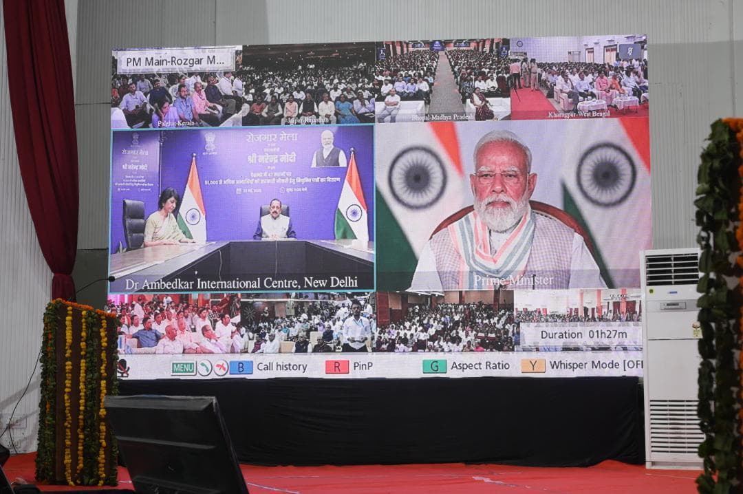 The 19th Rozgar Mela was successfully organized today at Patiala Locomotive Works, Patiala
#RozgarMela
@mygovindia