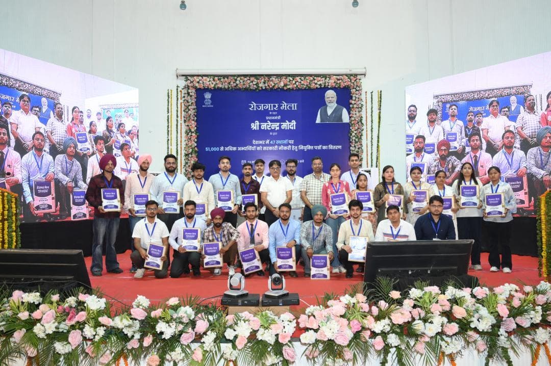 The 19th Rozgar Mela was successfully organized today at Patiala Locomotive Works, Patiala
#RozgarMela
@mygovindia